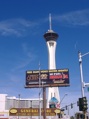 Stratosphere Tower ( 350 m hoch)